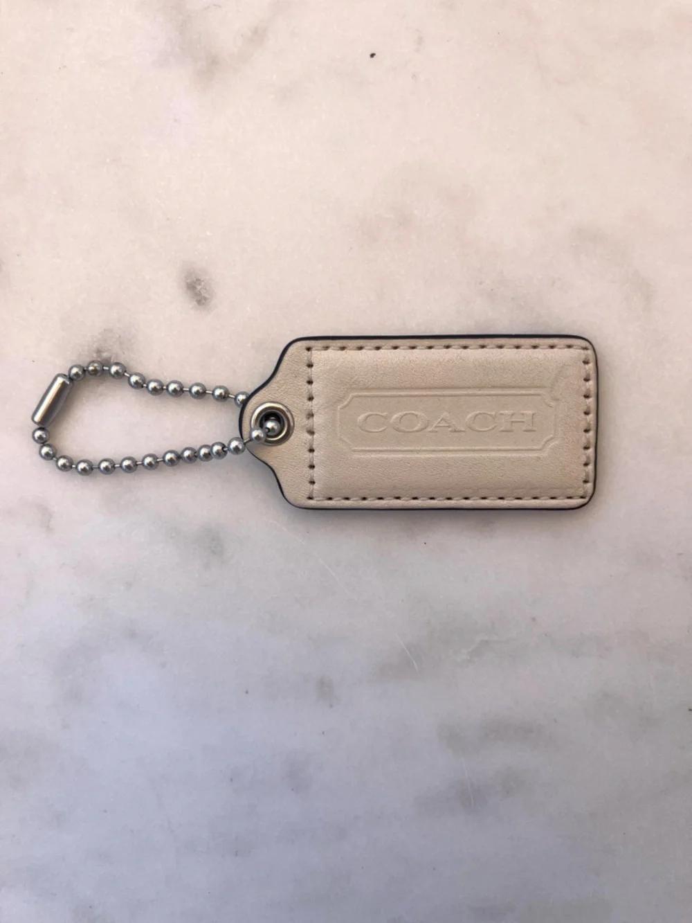 COACH Vintage Leather Hang Tag, Off White